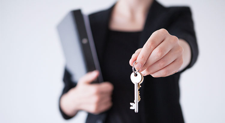 5 Reasons to Hire A Real Estate Professional When Buying or Selling.