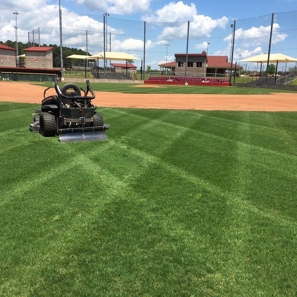 How To Stripe Your Lawn With A Spartan Zero Turn Mower Spartan Mowers Zero Turn Mowers